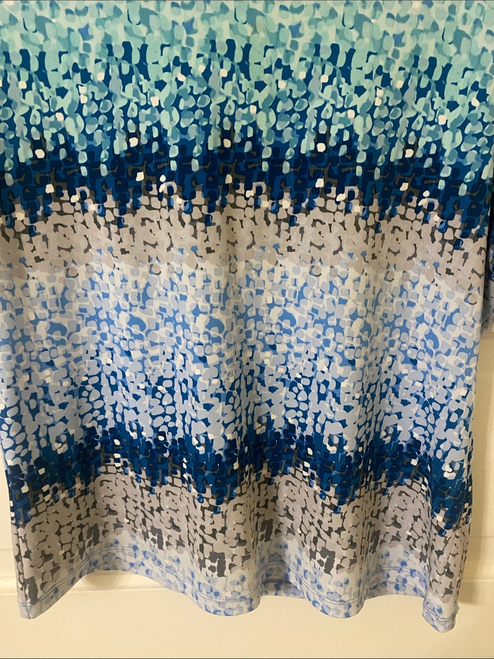 Allison Daley Blue Abstract Patterned Short Sleeve Top - Small Petite - Picture 4 of 7